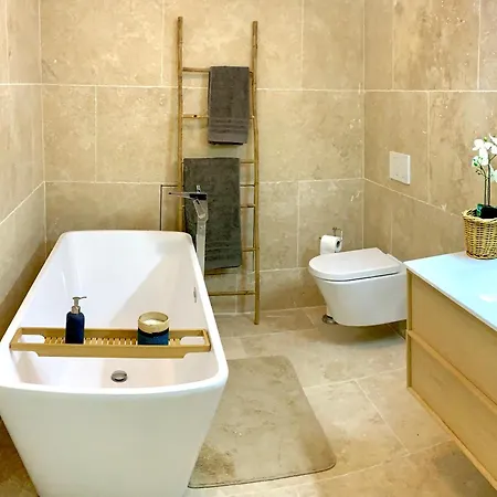 Luxurious Combining Style And Lifestyle 4*